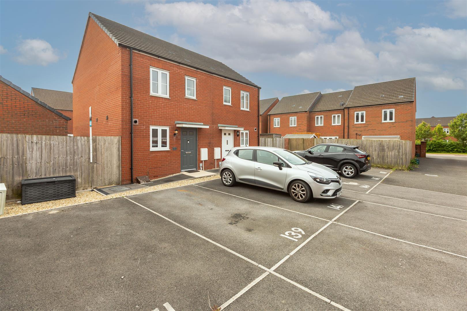 Stryd Bennett, Llanelli, SA15 4DJ